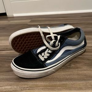 Light and dark blue vans!
